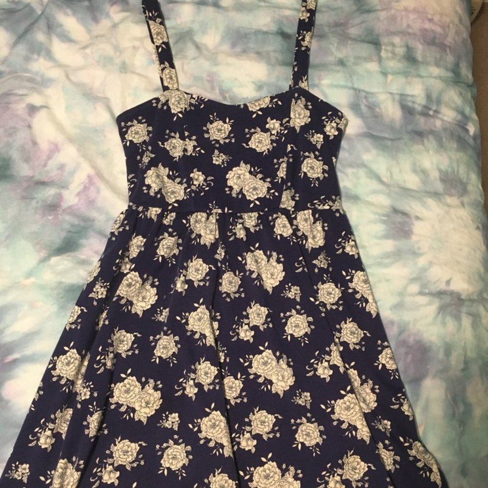Forever 21 Summertime Floral Dress